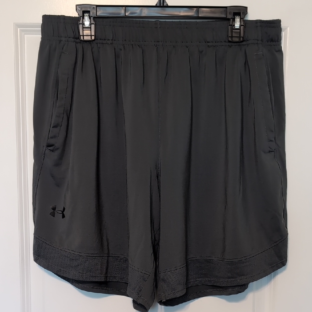 Under Armour Mens Charcoal Athletic Shorts